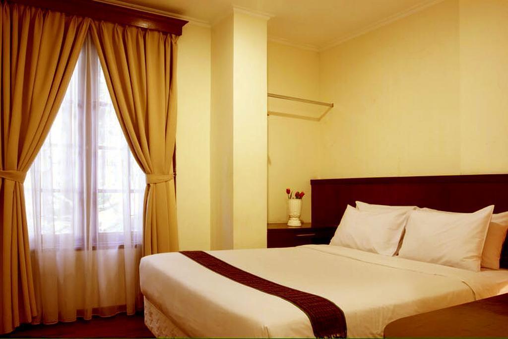 Arimbi Pejaten Suites Jakarta Luaran gambar