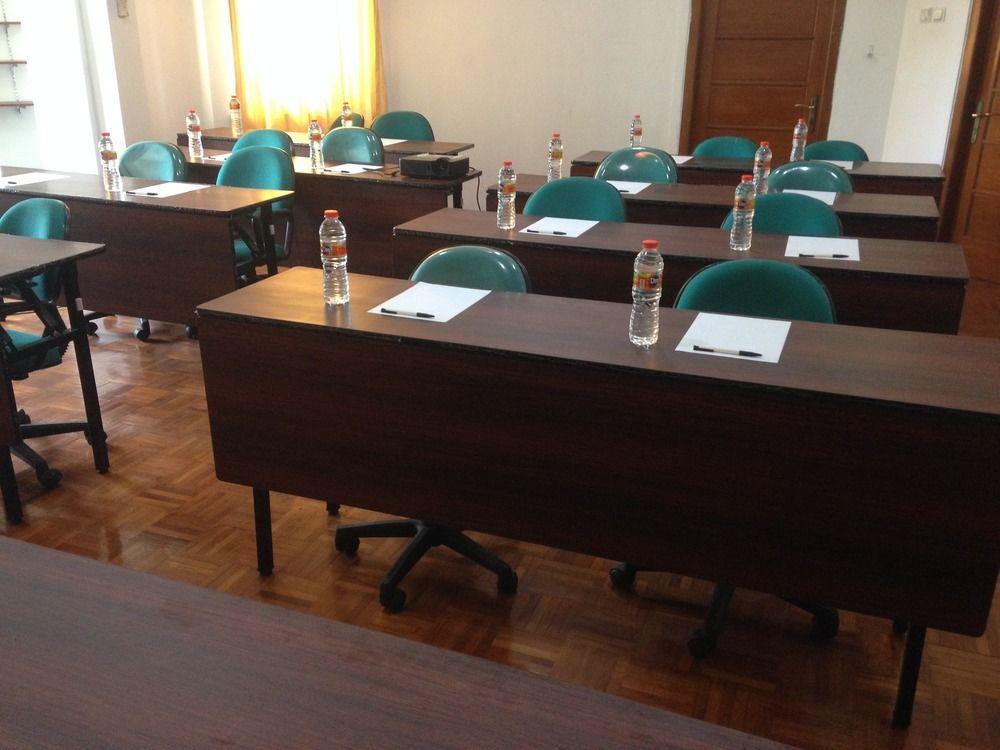 Arimbi Pejaten Suites Jakarta Luaran gambar