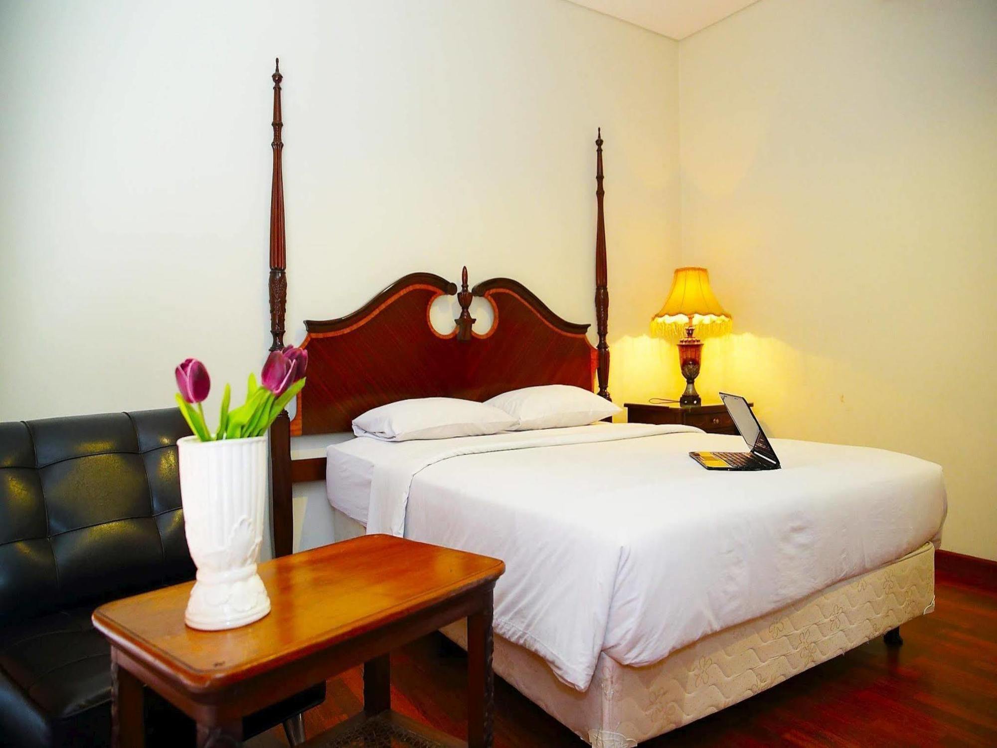 Arimbi Pejaten Suites Jakarta Luaran gambar