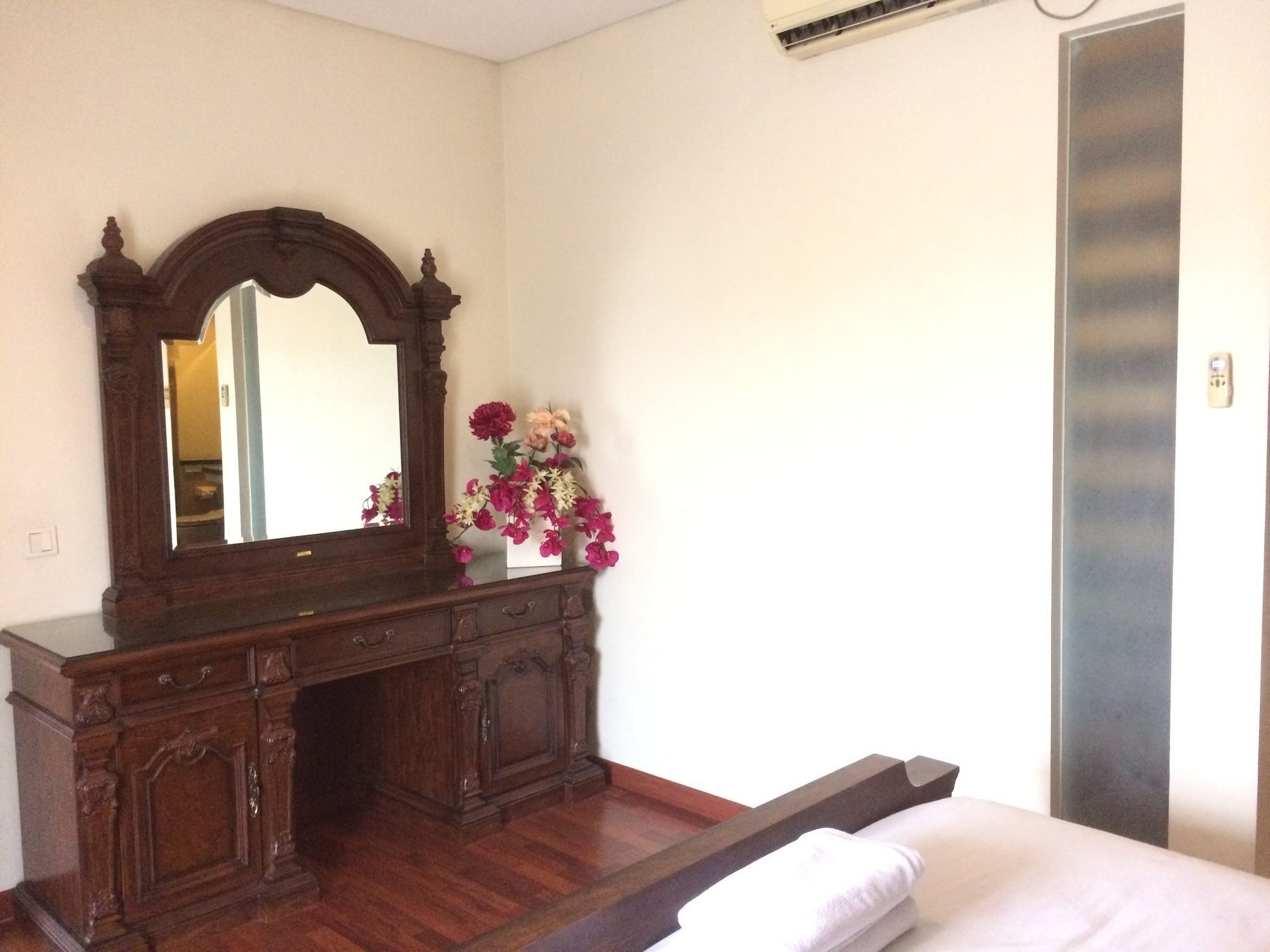 Arimbi Pejaten Suites Jakarta Luaran gambar