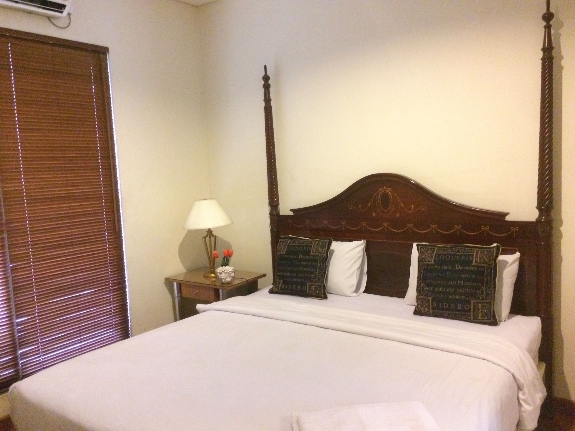 Arimbi Pejaten Suites Jakarta Luaran gambar