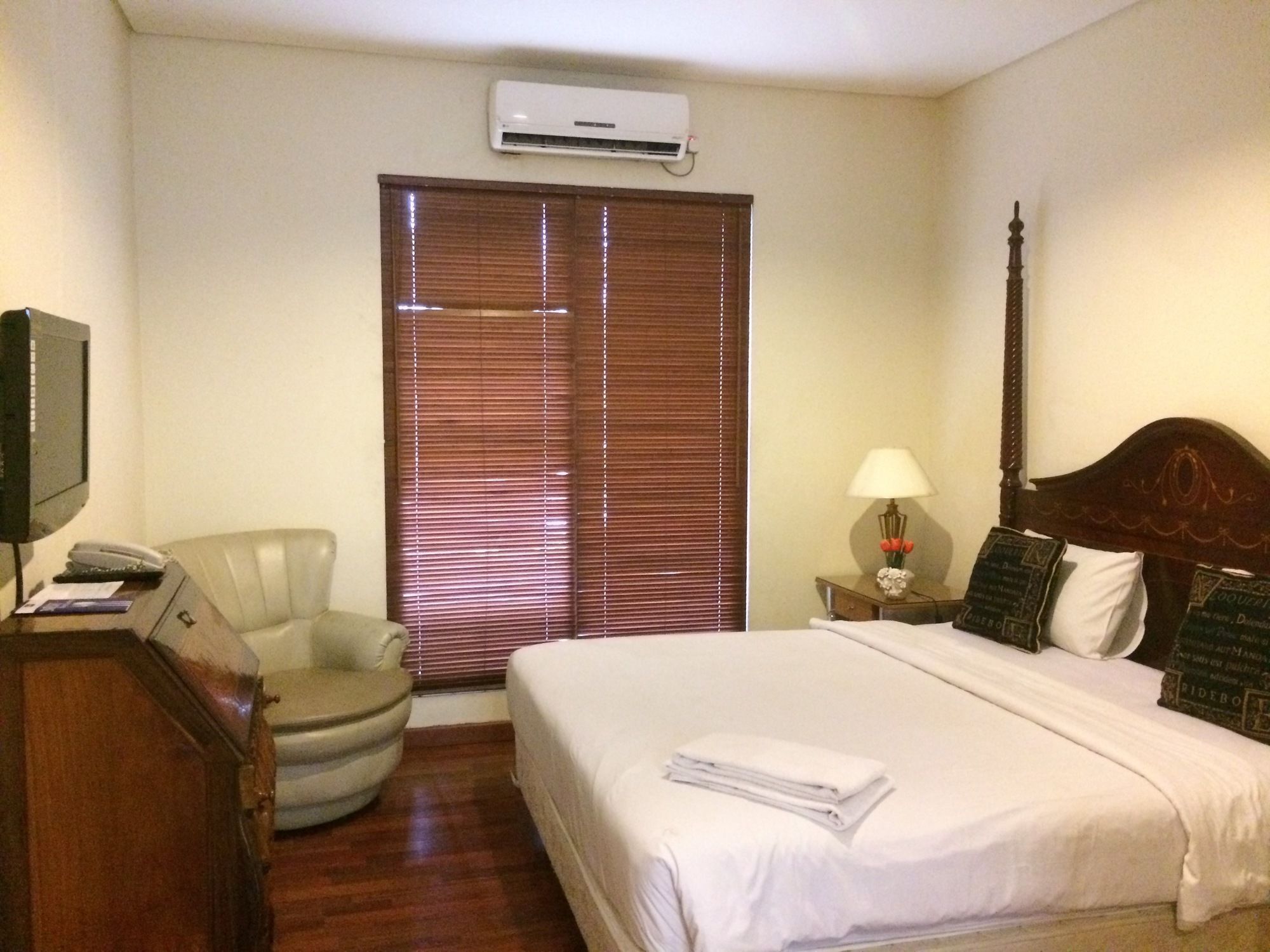 Arimbi Pejaten Suites Jakarta Luaran gambar