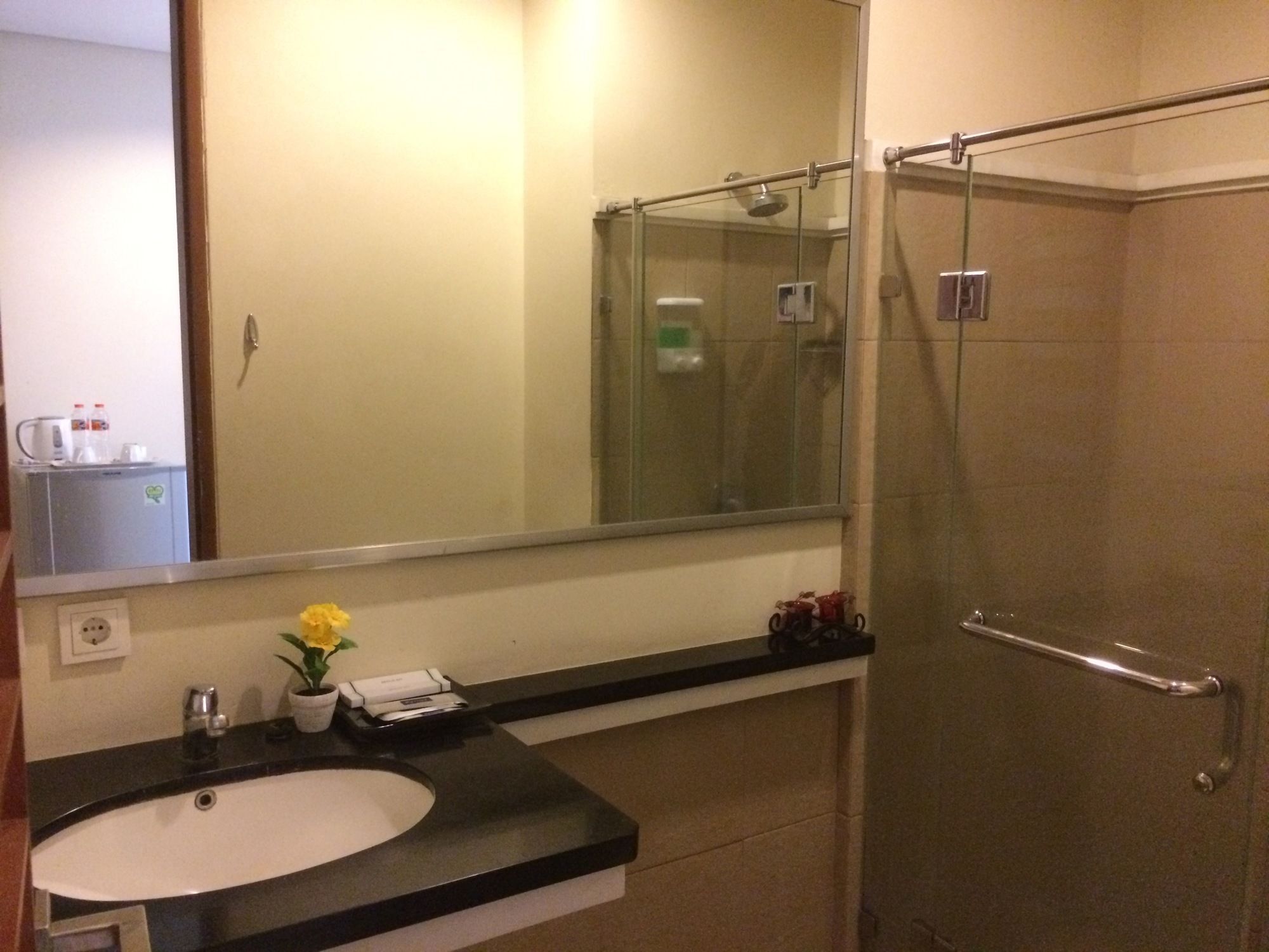 Arimbi Pejaten Suites Jakarta Luaran gambar